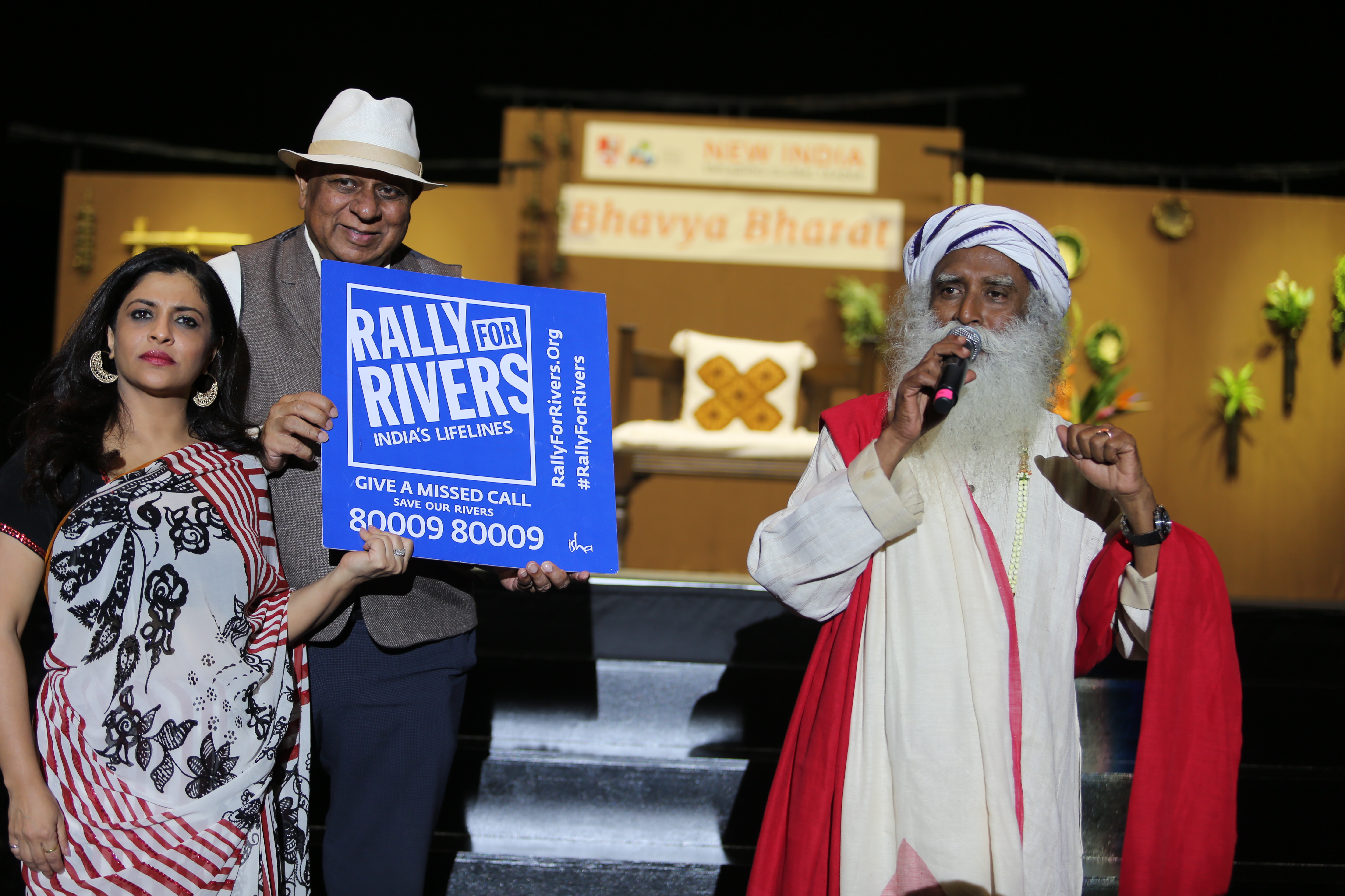 GCF Founder Dr M, GCF Spokesperson Shazia Ilmi and Sadhguru Shri Jaggi Vasudeva lead the call for New India with a message for the environment. The event was attended by more than 8000 Global Indians.